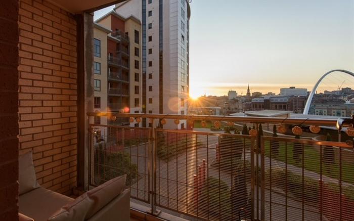 Oakstays Gateshead Quayside