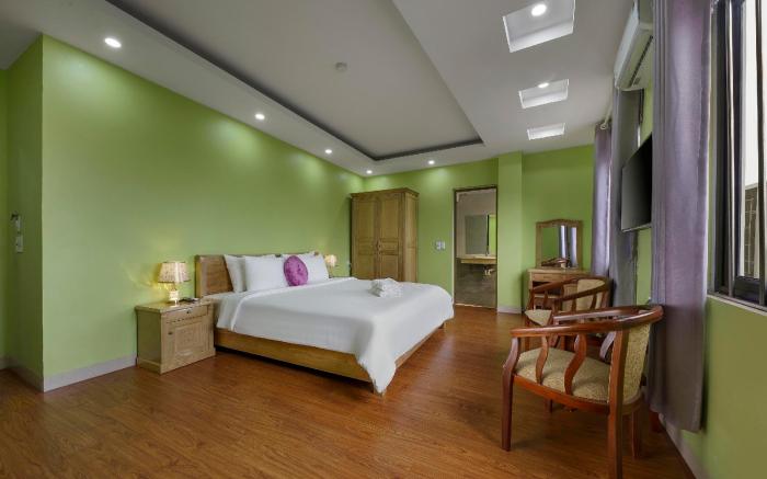 Golden Lotus AirportHotel