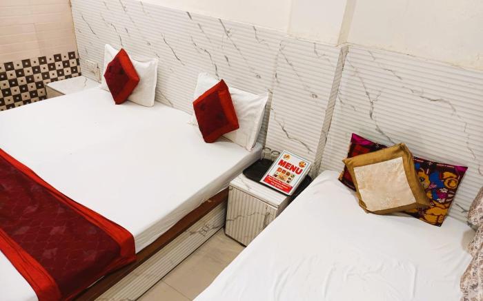 Surya Inn @5 Minutes walk in Nizamuddin Railway St