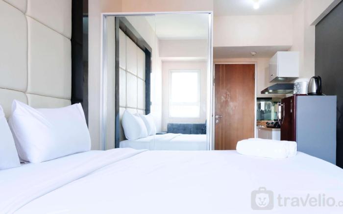 Best Cozy Studio at Puncak Kertajaya By Travelio