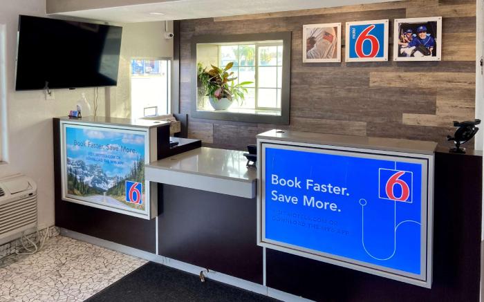 Motel 6 Delano, CA