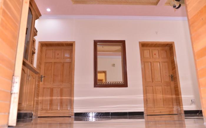 Redbury Inn Guesthouse