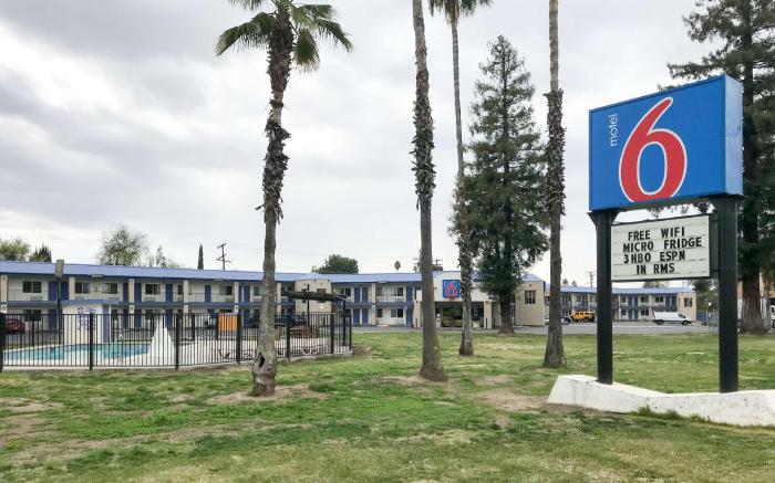Motel 6 Visalia, CA