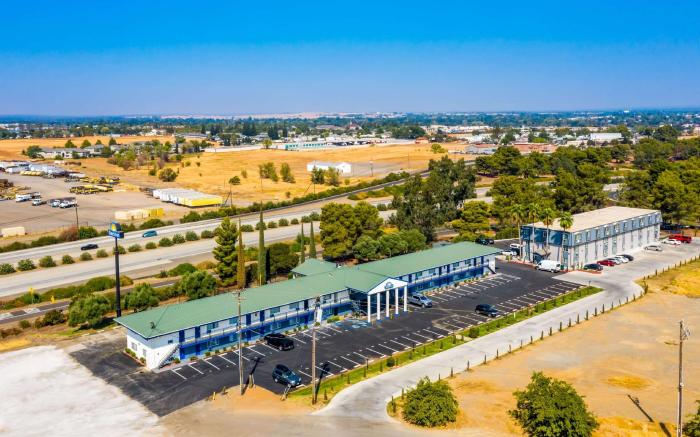 Days Inn by Wyndham Red Bluff