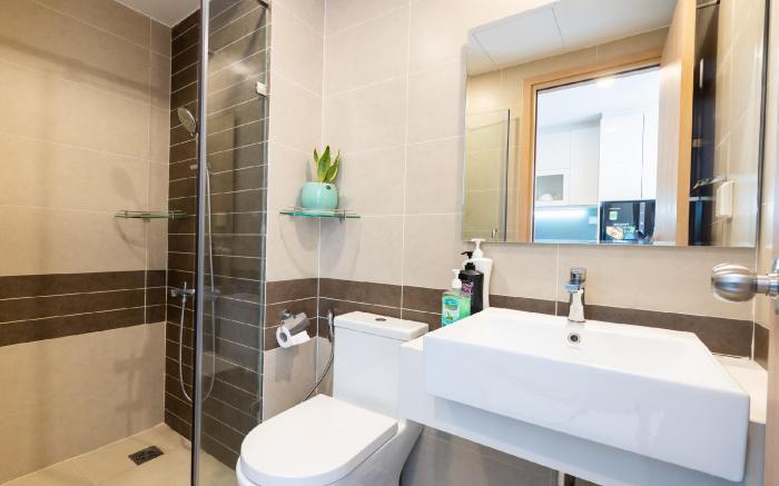 Miredu private studio with pool in heart of city