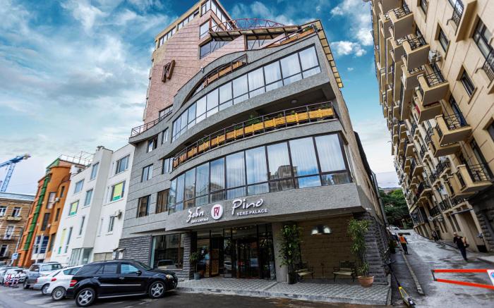 Pino Vere Palace Hotel