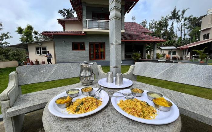 Thrilok Vihar Homestay