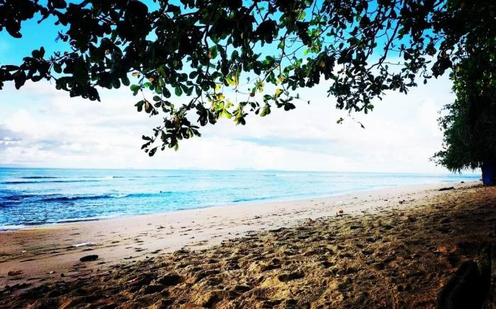 Lanta Beach Resort