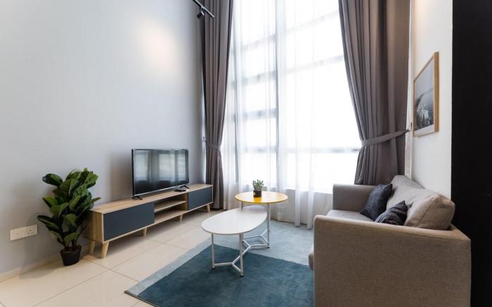 Eko Cheras 3 pax by Feel Home Above Mall
