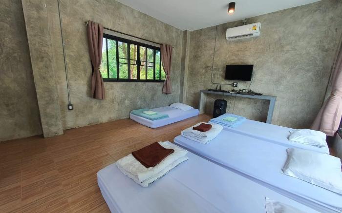Clean place for 4 in Nature, activities nearby (7)