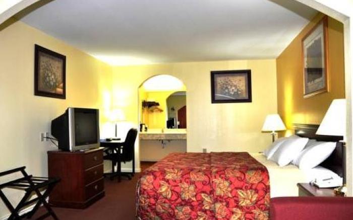 Executive Inn & Suites Magnolia
