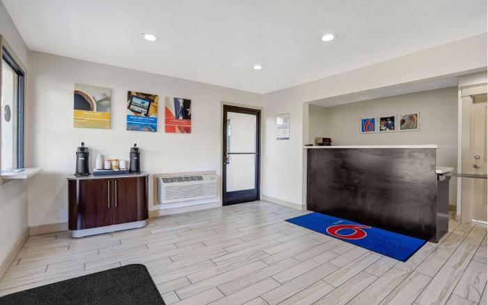 Motel 6 Anderson, CA - Redding Airport