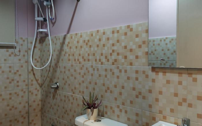 Glory Hotel Cubao