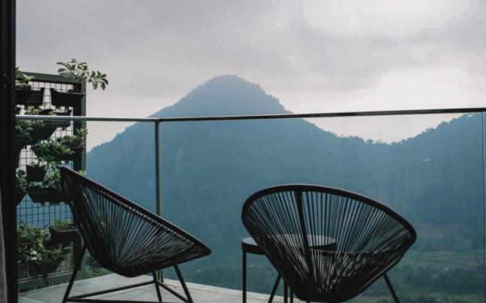 The Upper Clift Resort & Cafe