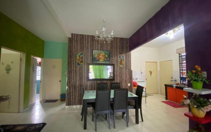 Qaseh Ma Homestay Gambang