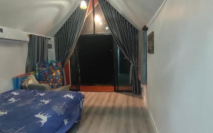 yaya Hostel