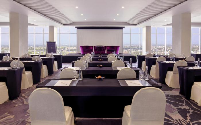 Grand Mercure Solo Baru