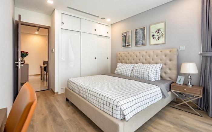 Best View with 3 beds at L81 beside Vincom Center