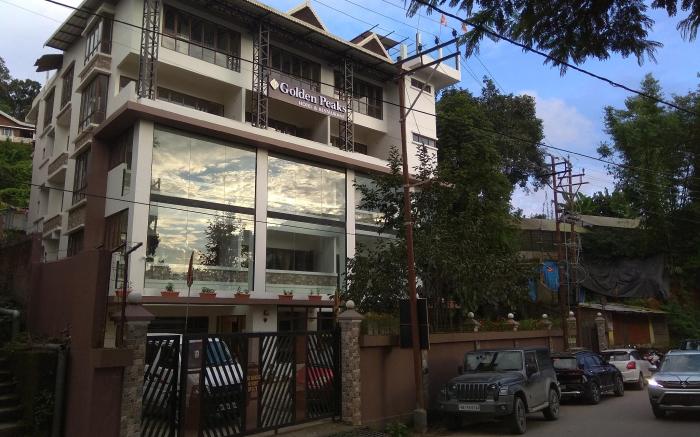 Golden Peaks Hotel