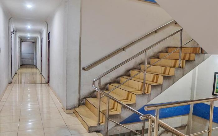 OYO 91706 Hotel Serena Anggrek