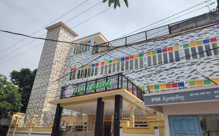La Tana Hotel
