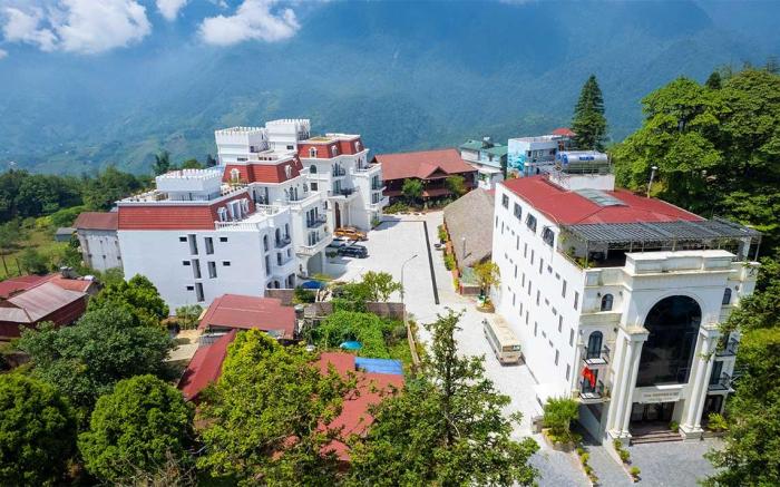 The Pepper King Resort 