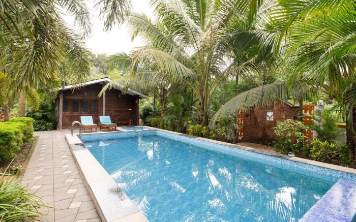 The Vegas Villa 4BHK & Wooden Cottage with Pool