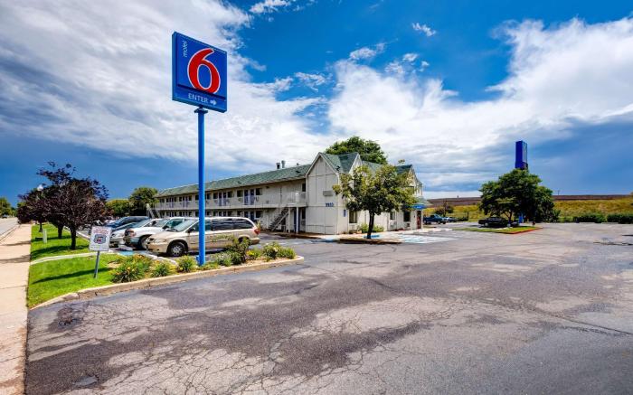 Motel 6 Wheat Ridge, CO - West - Denver North
