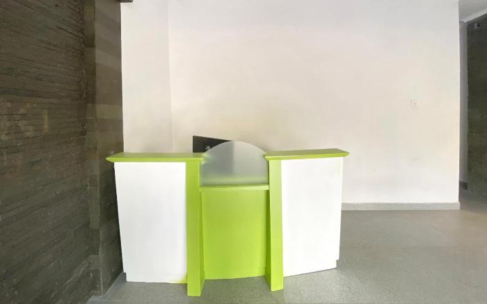 Urbanview Hotel Bizhome Artha Gading Boulevard by RedDoorz