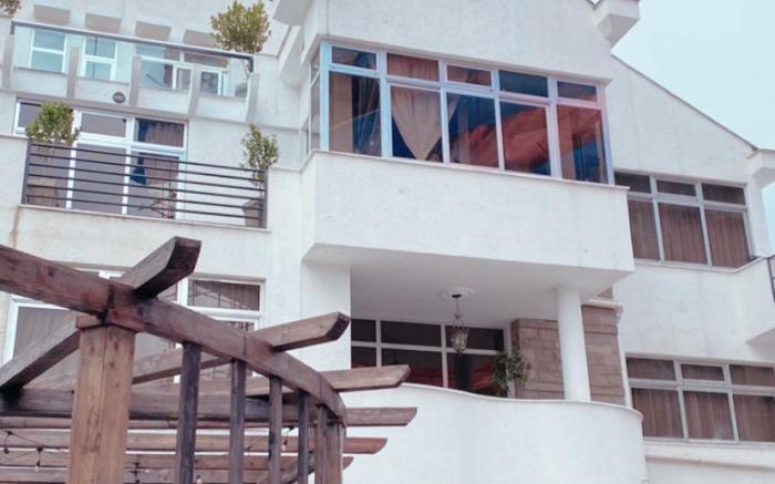 Social House 