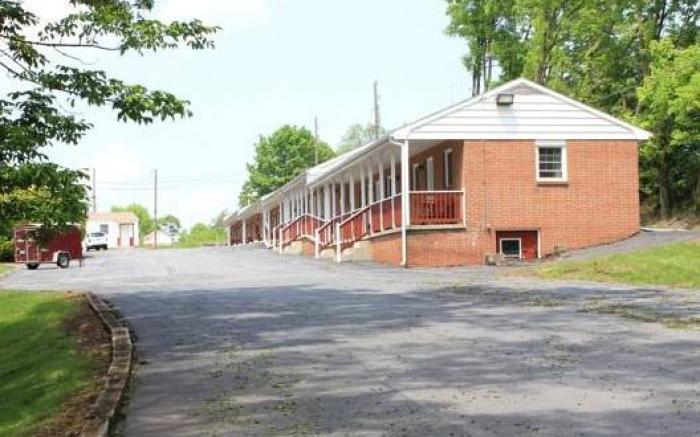 Penn Amish Motel