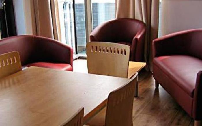 Perth Youth Hostel and Apartments