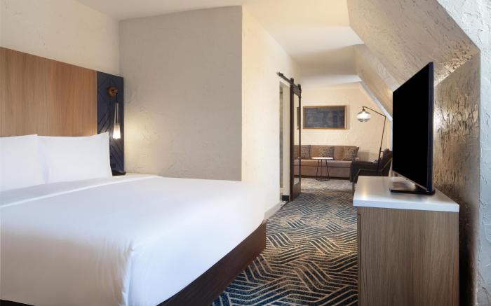 Hotel Royer Urbana Champaign Tapestry Collection by Hilton