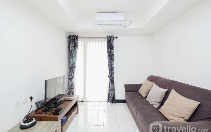 Nice and Elegant 1BR The Wave Kuningan By Travelio