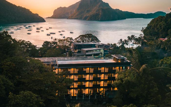 The Funny Lion- El Nido
