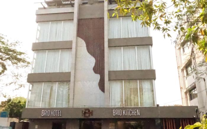 BRIO HOTEL 