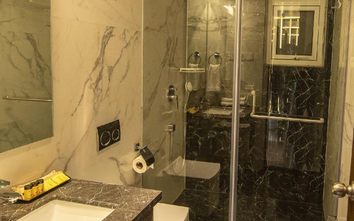 BRIO HOTEL 