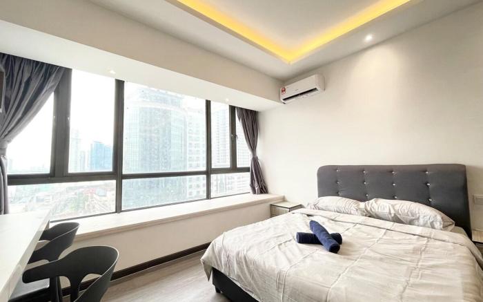 R&F 611 romantic studio Johor Bahru city by CK
