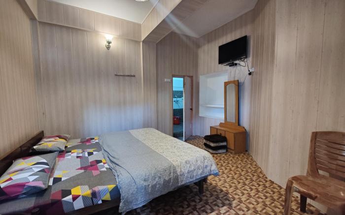 Hotel Kurmanchal