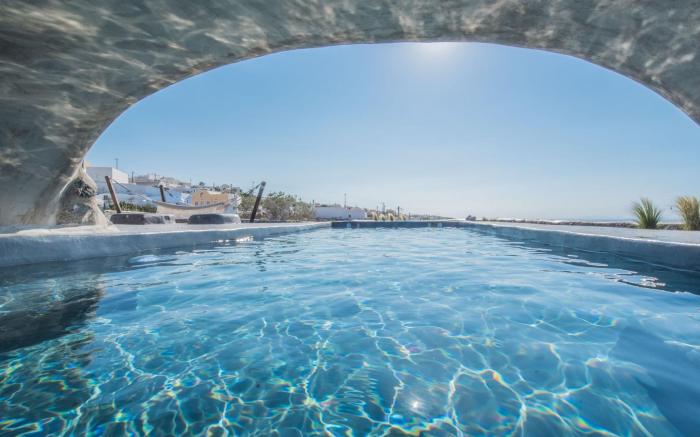 Three Caves - Villa with Private Pool & Sea View