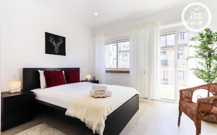 ALMIRANTE BALCONY by HOMING