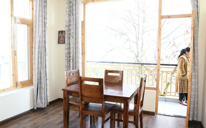 Nomad house located 10min walking from mall road.
