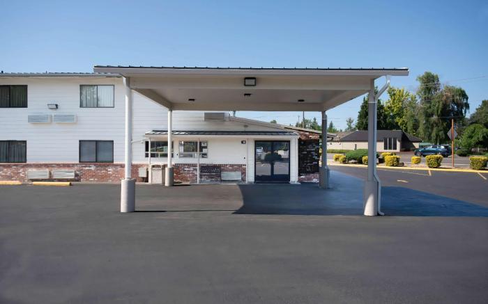 Motel 6 Gresham, OR - Portland