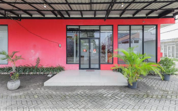 RedDoorz @ Bypass Town Square Mojokerto