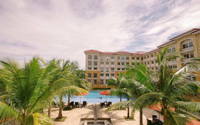 Kara's Family 2BR Condo Unit.*****