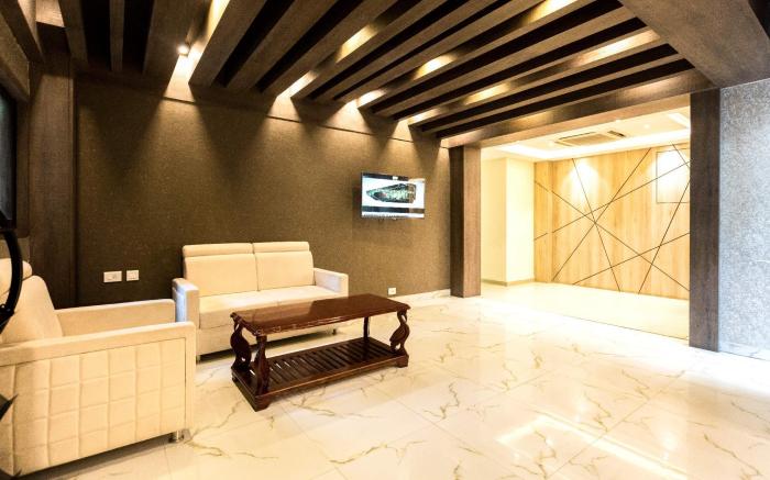 LYNQ CICO Hotel