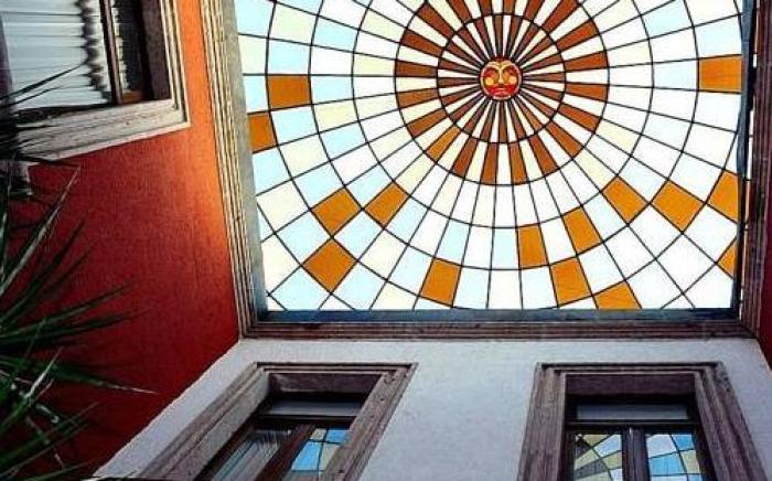 Portico Hotel & Galeria