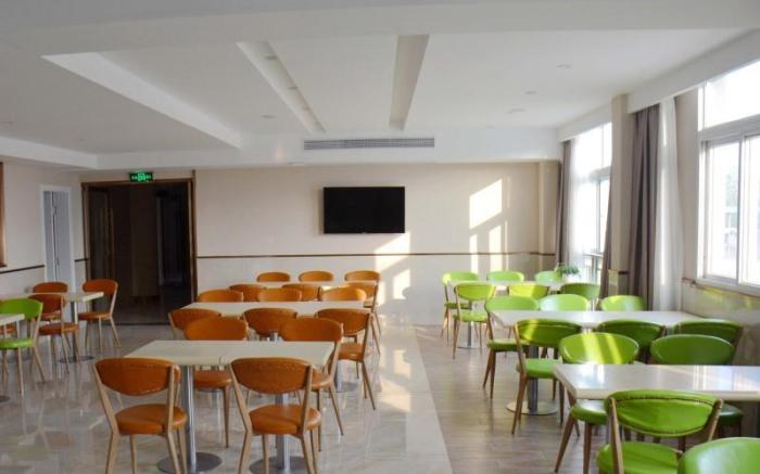 GreenTree Inn LiuAn Jinan District North Bus Station Express Hotel