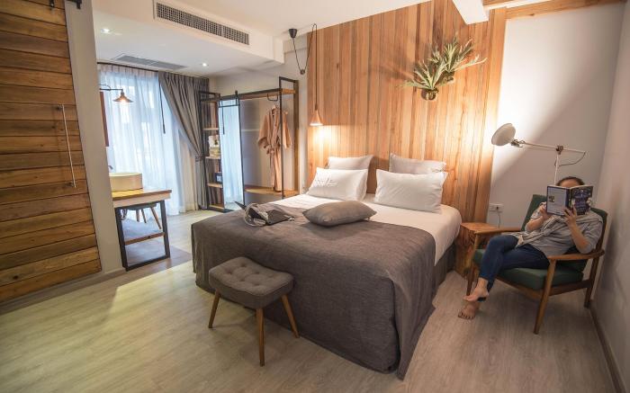 Family Tree Hotel