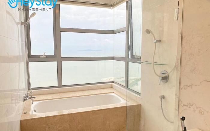 SilverScape 8pax | Seaview w bathtubs
